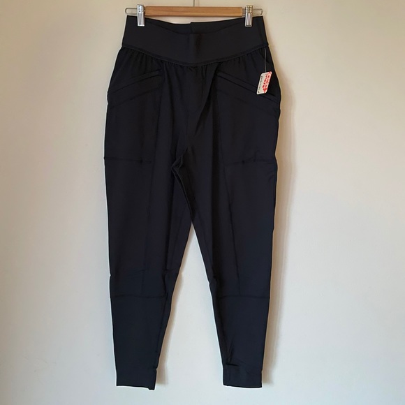 NEW Free People High Fives Joggers In Black - Picture 11 of 16